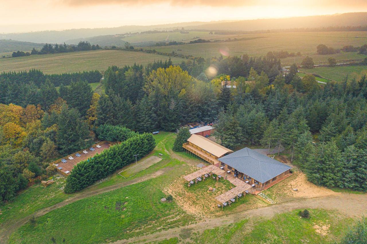 Domaine De La Vitarelle Glamping Villaniere